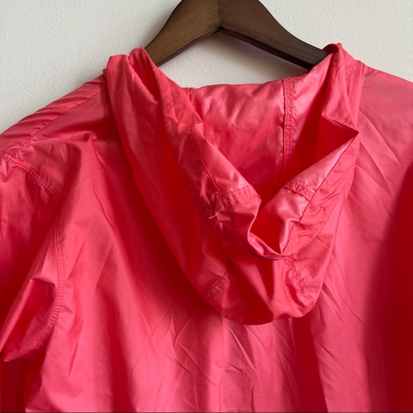 Columbia light windbreaker - Picture 8 of 11